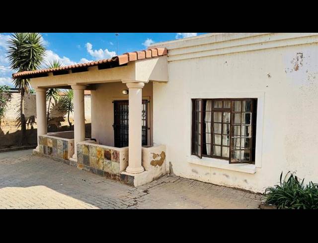 3 BEDROOM HOUSE FOR SALE IN SOSHANGUVE T